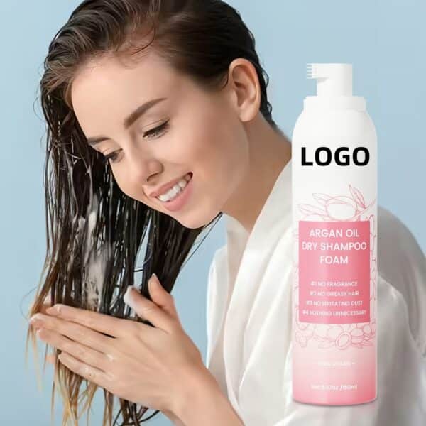 this dry shampoo mousse is expertly designed to be 100% Fragrance Free. Using plant-based cleansing agents like rice-starch, our dry shampoo foam makes a foolproof choice even for the most sensitive skin types and works great without any ifs and buts.